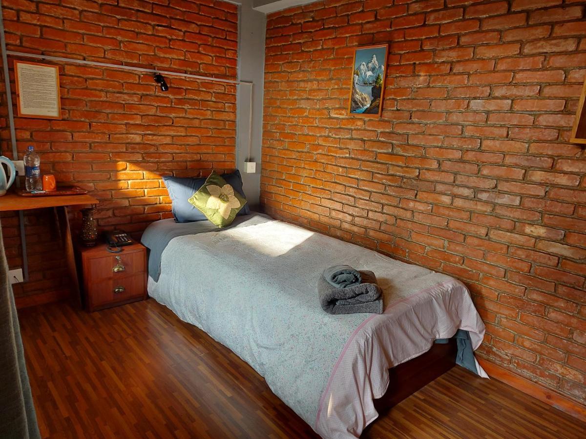 Cafe Beyond And Guest House Bhaktapur Kültér fotó